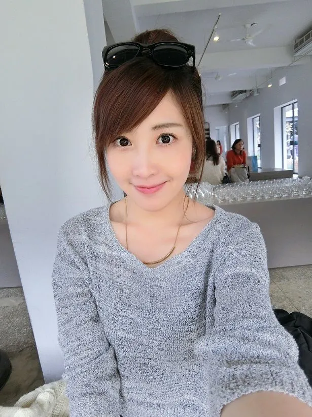 Huang Ruowei Vivi, Big-Eyed Elegant Female Anchor Private Shoot photo 17