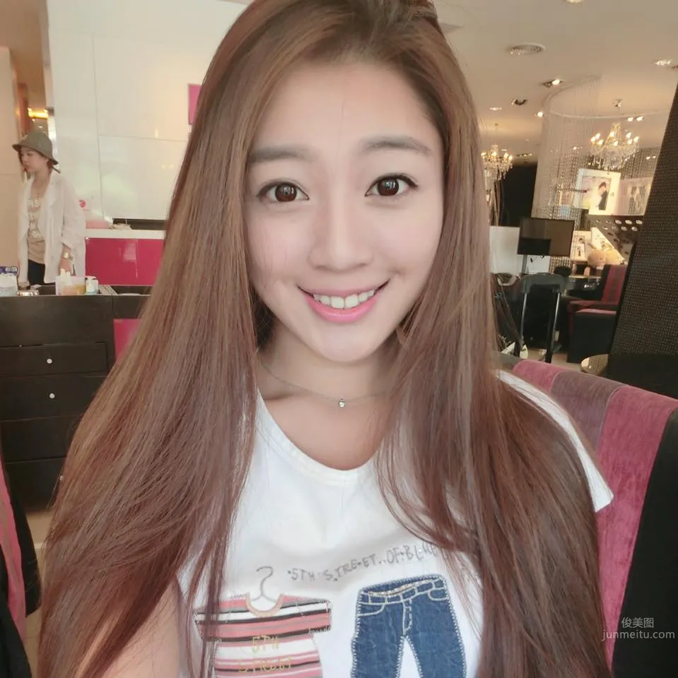 Fei Zixuan - A 9-Head-Tall Beauty So Approachable photo 6