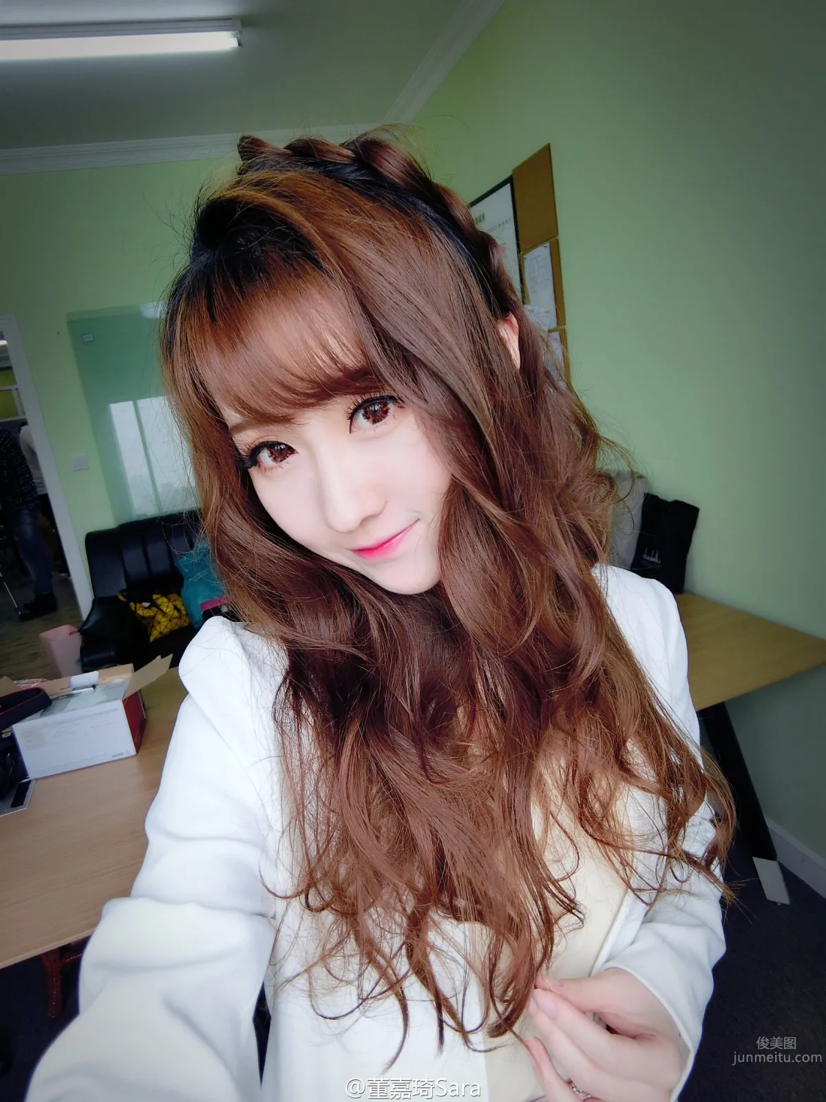 Dong Jiaqi: Sara photo 3