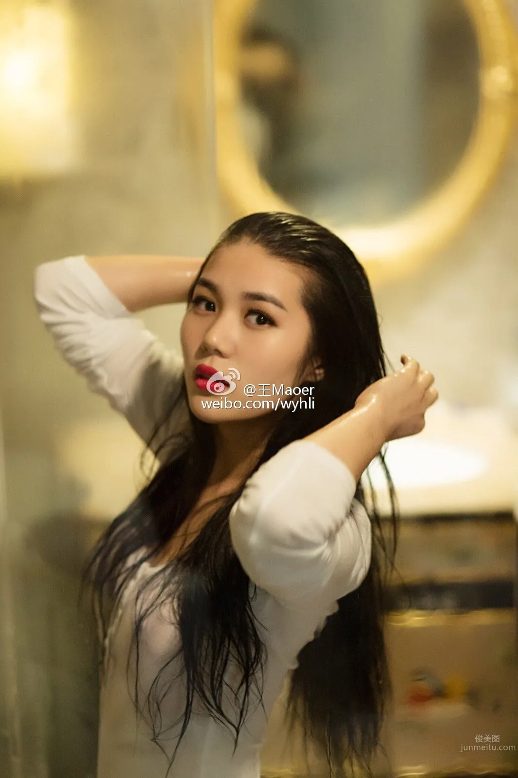 Wang Zitong Doirs - Weibo Sexy and Alluring Photos photo 27