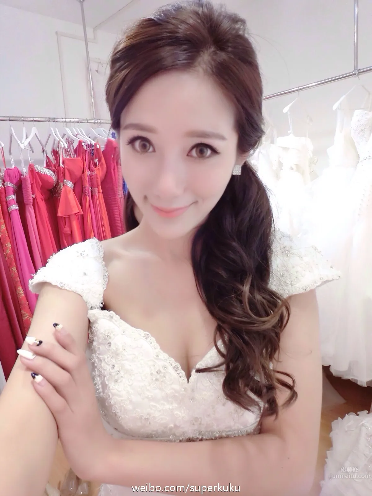 Hong Yu Kuku, A Sweet and Sunny Beauty photo 23
