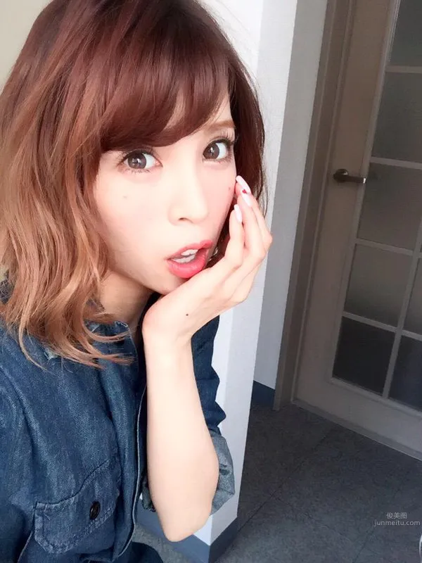 坂口杏裡- 天然美人維特生活照 15