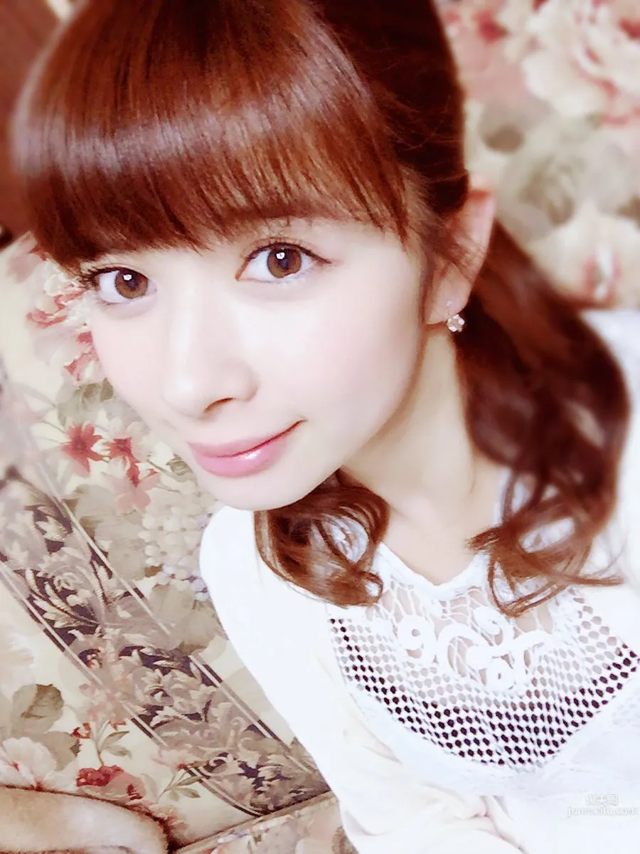 Reina Ayase - Nagoya Energetic Beautiful Girl photo 11