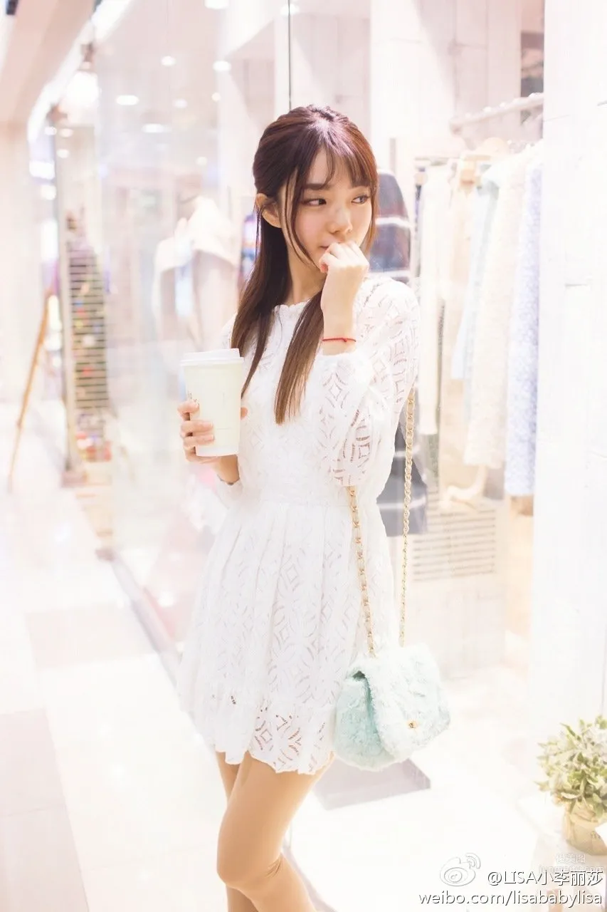 小李丽莎LISA- 萌系骨精灵美艳女神写真_29