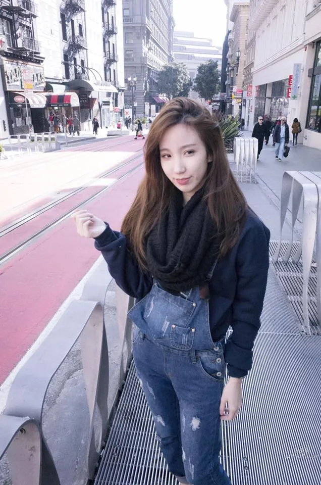 Ye Zhijun, Beauty and Cute Schoolgirl photo 9