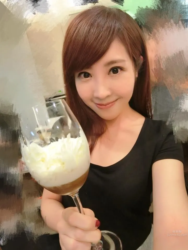 Huang Ruowei Vivi, Big-Eyed Elegant Female Anchor Private Shoot photo 11