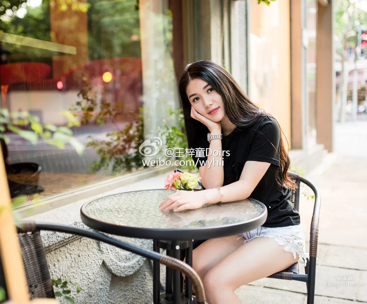 Wang Zitong Doirs - Weibo Sexy and Alluring Photos photo 18