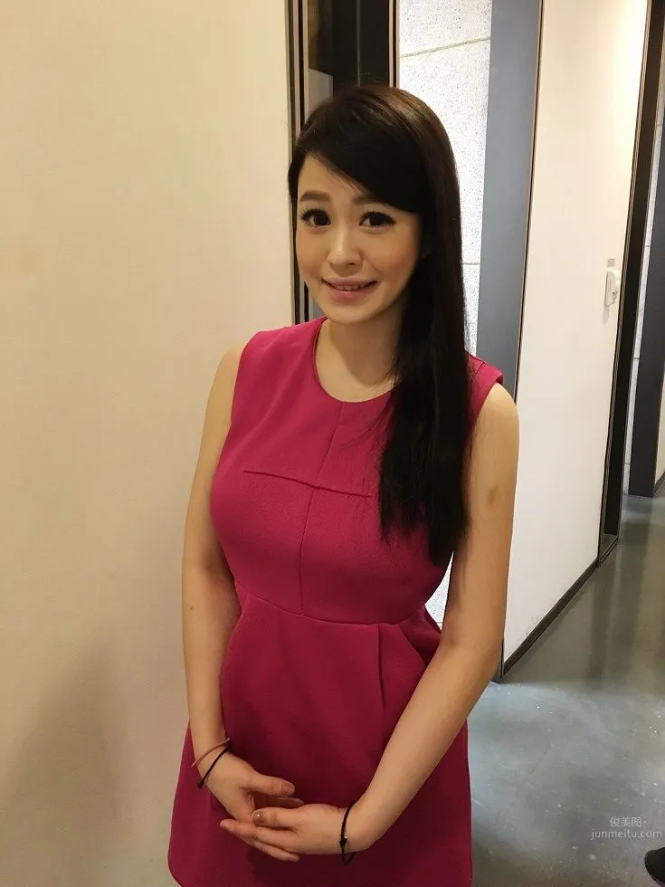 李思瑾Mayer- 32F身材的女主播_8