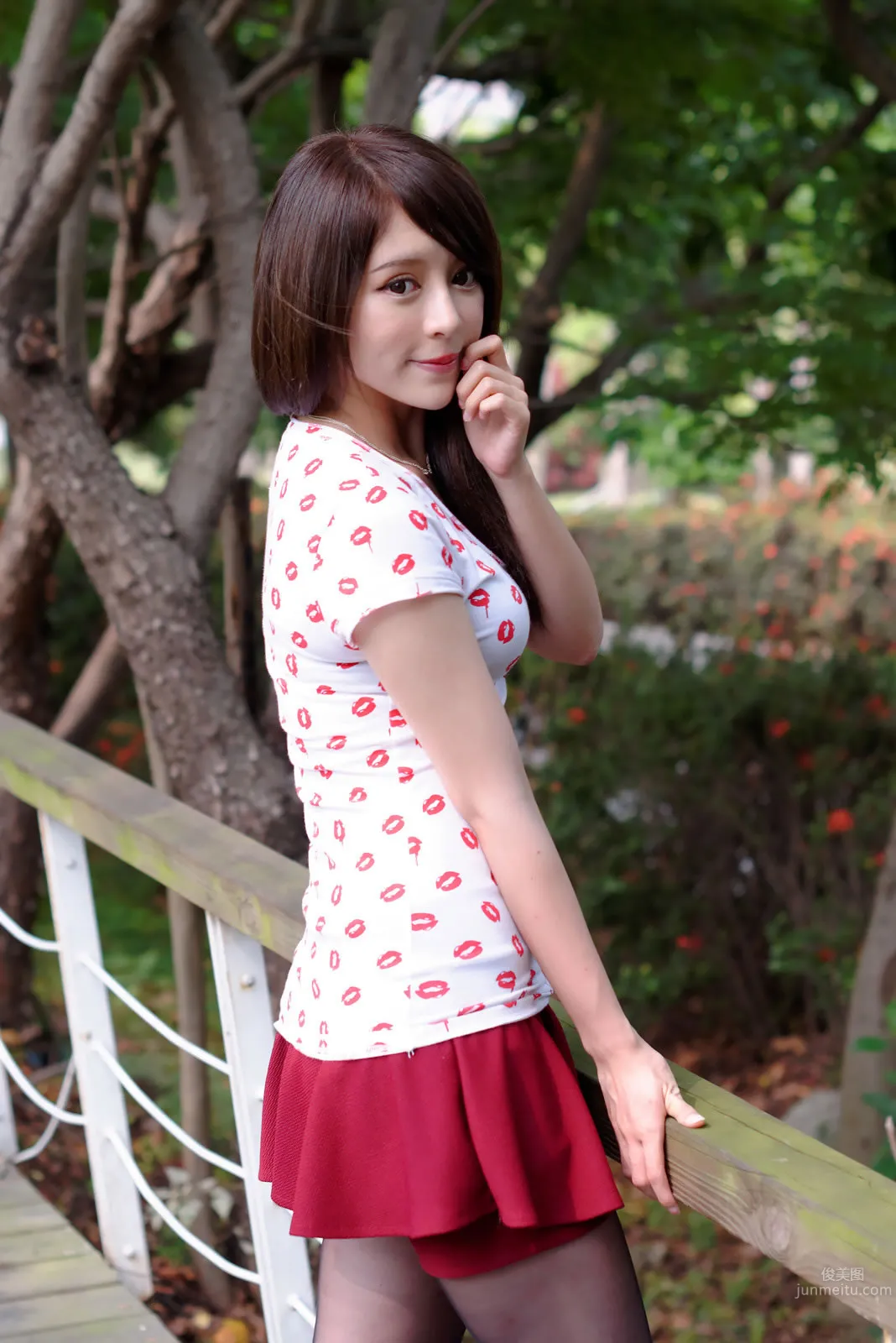 超跑女神大眼正妹张齐郡JULIE踏青外拍_135