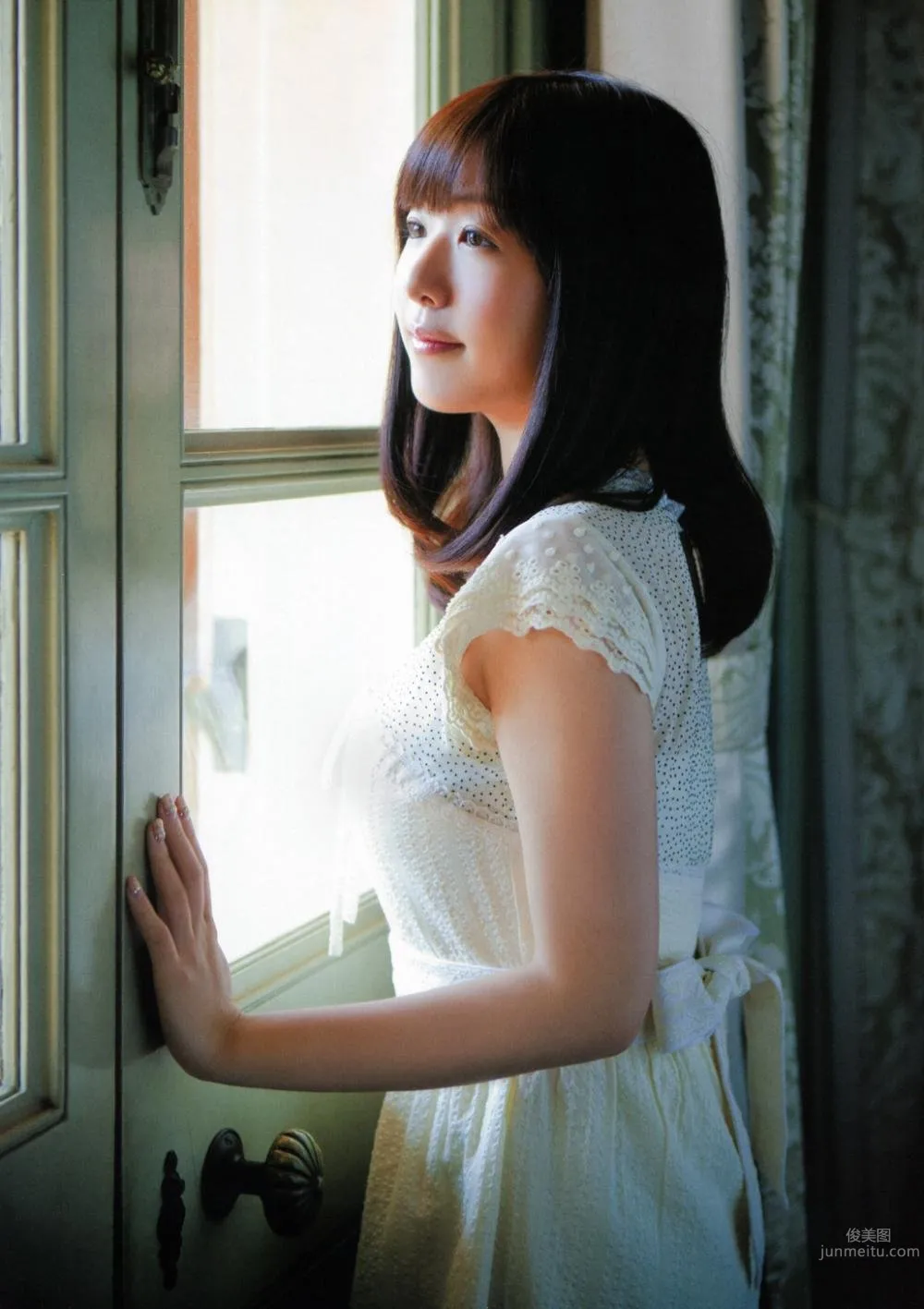 Ai Kayano - Heavenly Voice Actress High-Definition Beautiful Photos photo 15