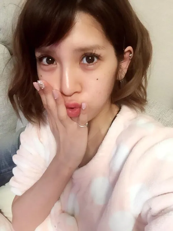 坂口杏裡- 天然美人維特生活照 19