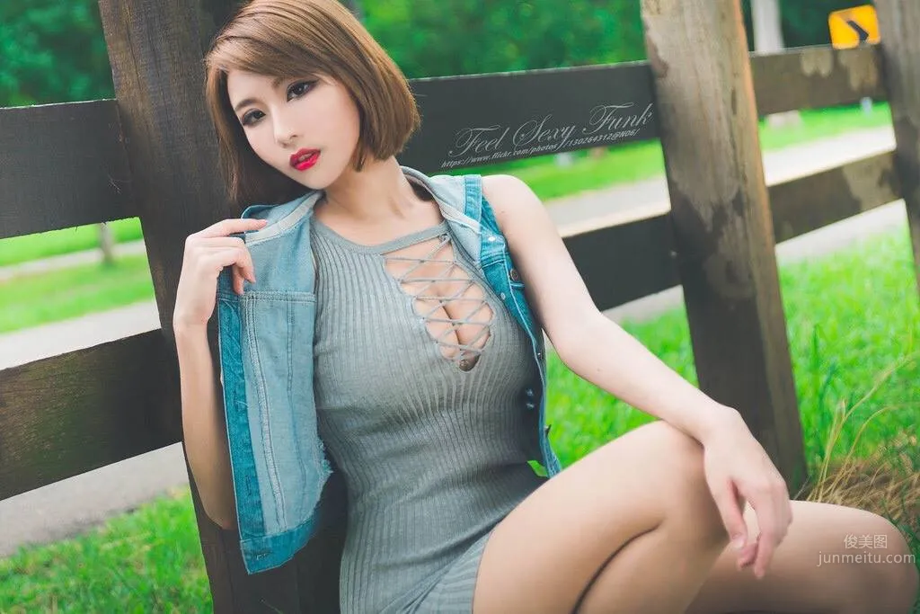 Sylvia小希- 短發美人戶外寫真 4