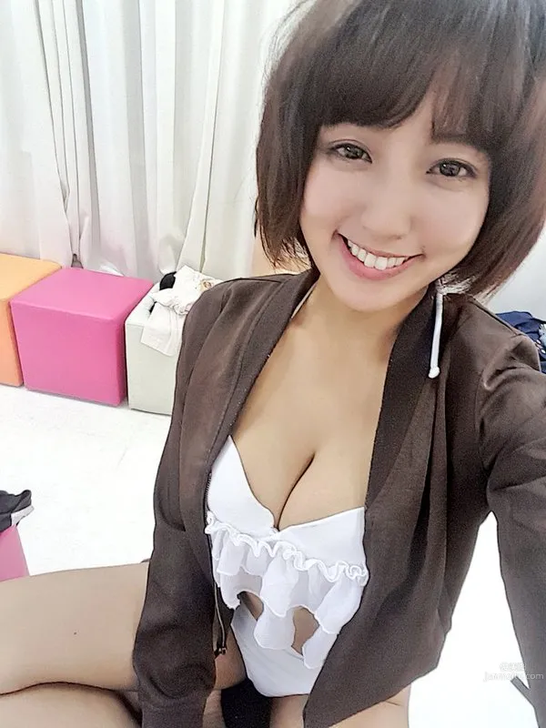 Asami Hisato, Fresh Short-Hair Photo Newcomer photo 21