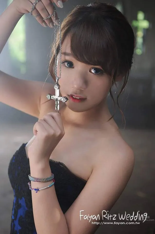 Lv Jialing - Fuxing High School Beauty Queen Aesthetic Photos photo 5