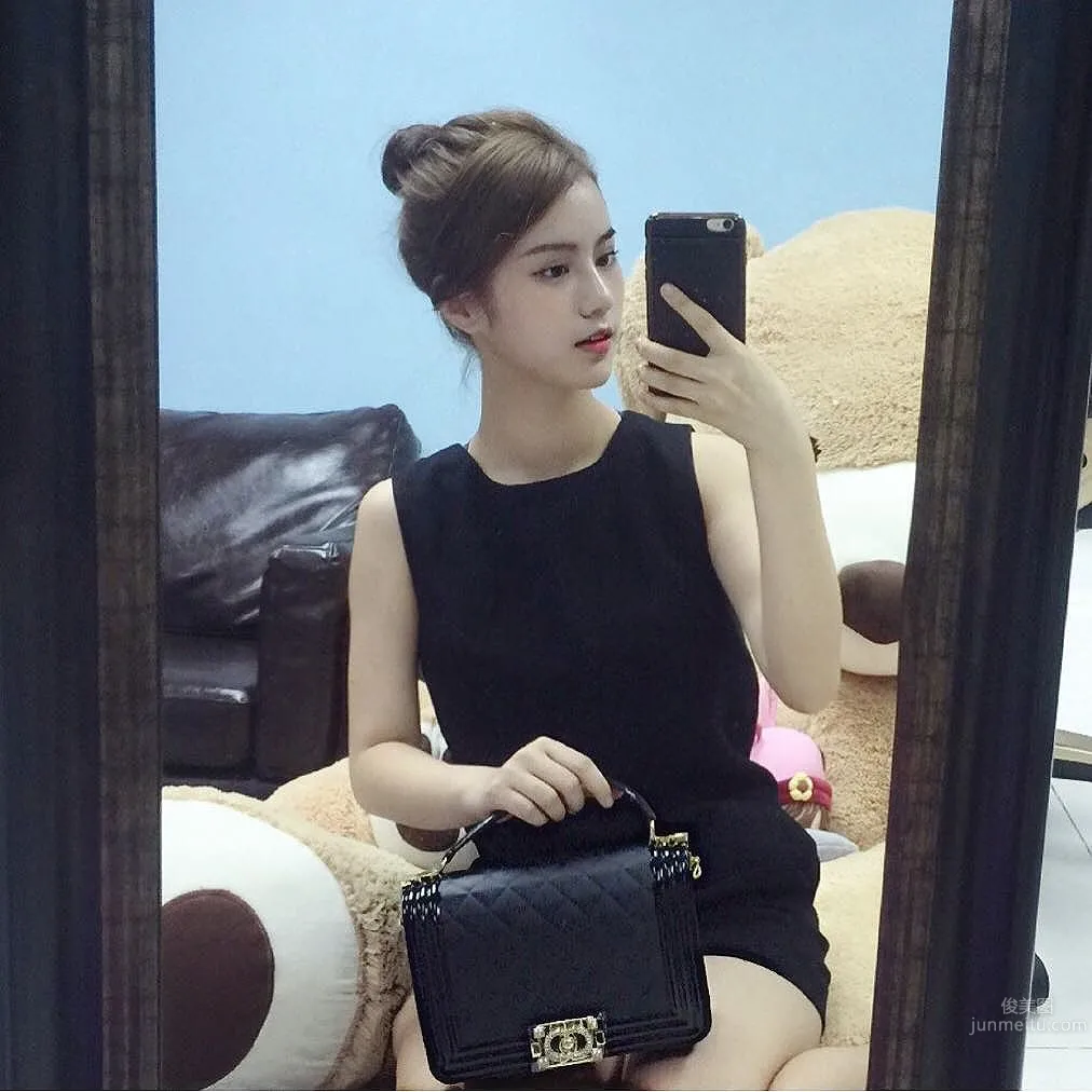 Larine Tang- 35F Class Massive Private Shoot Beautiful Photos photo 29