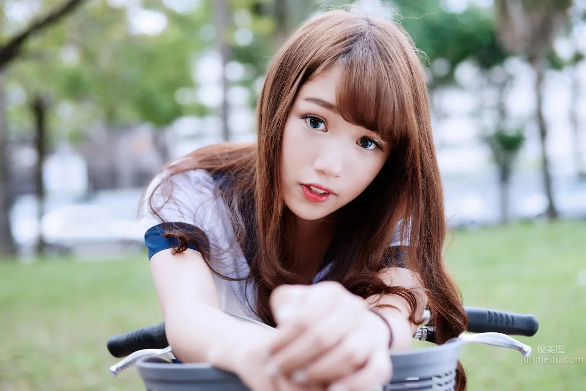 Lv Jialing, Super Cute Fuxing High School Japanese-Style School Beauty photo 19