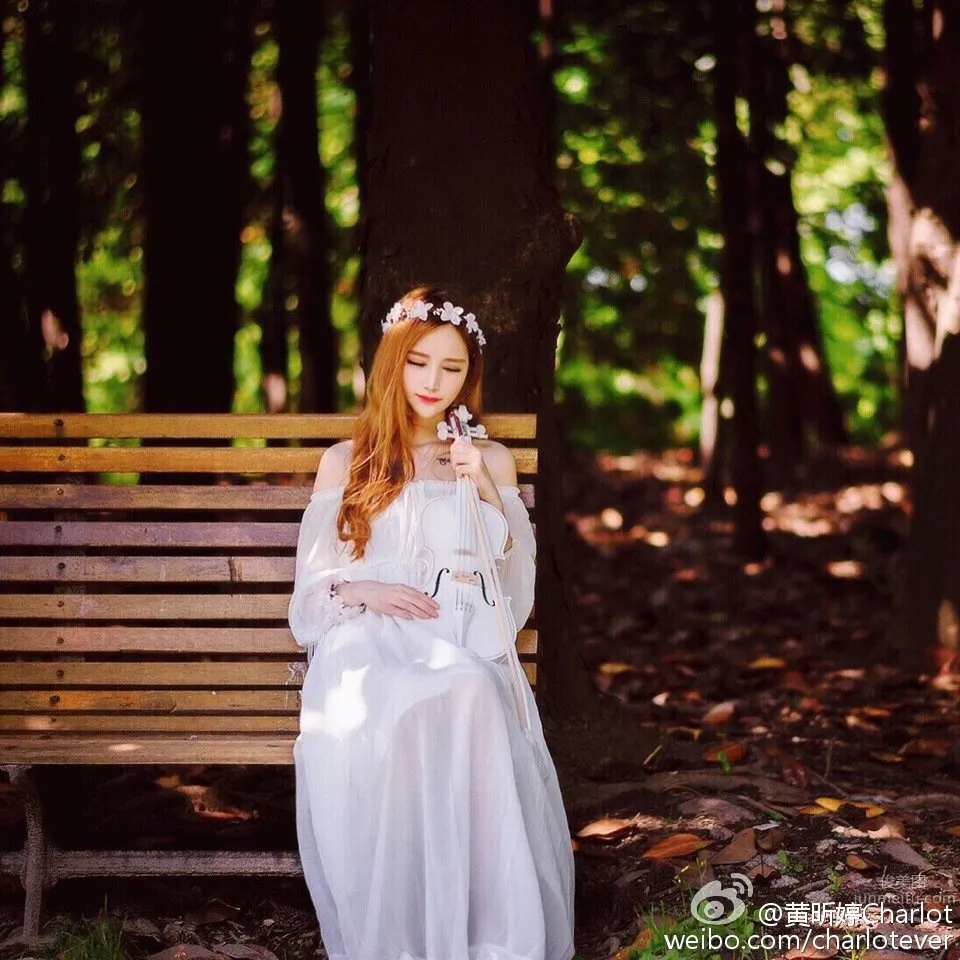 Huang Xinting Charlot, Weibo Private Shoot photo 14