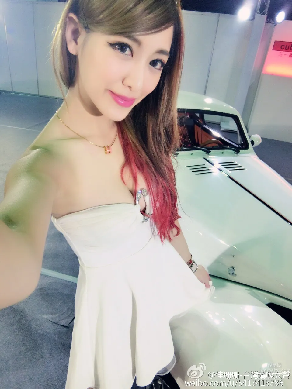 傲嬌甜心(佳珊珊)- 水汪汪的大眼正妹車模 5