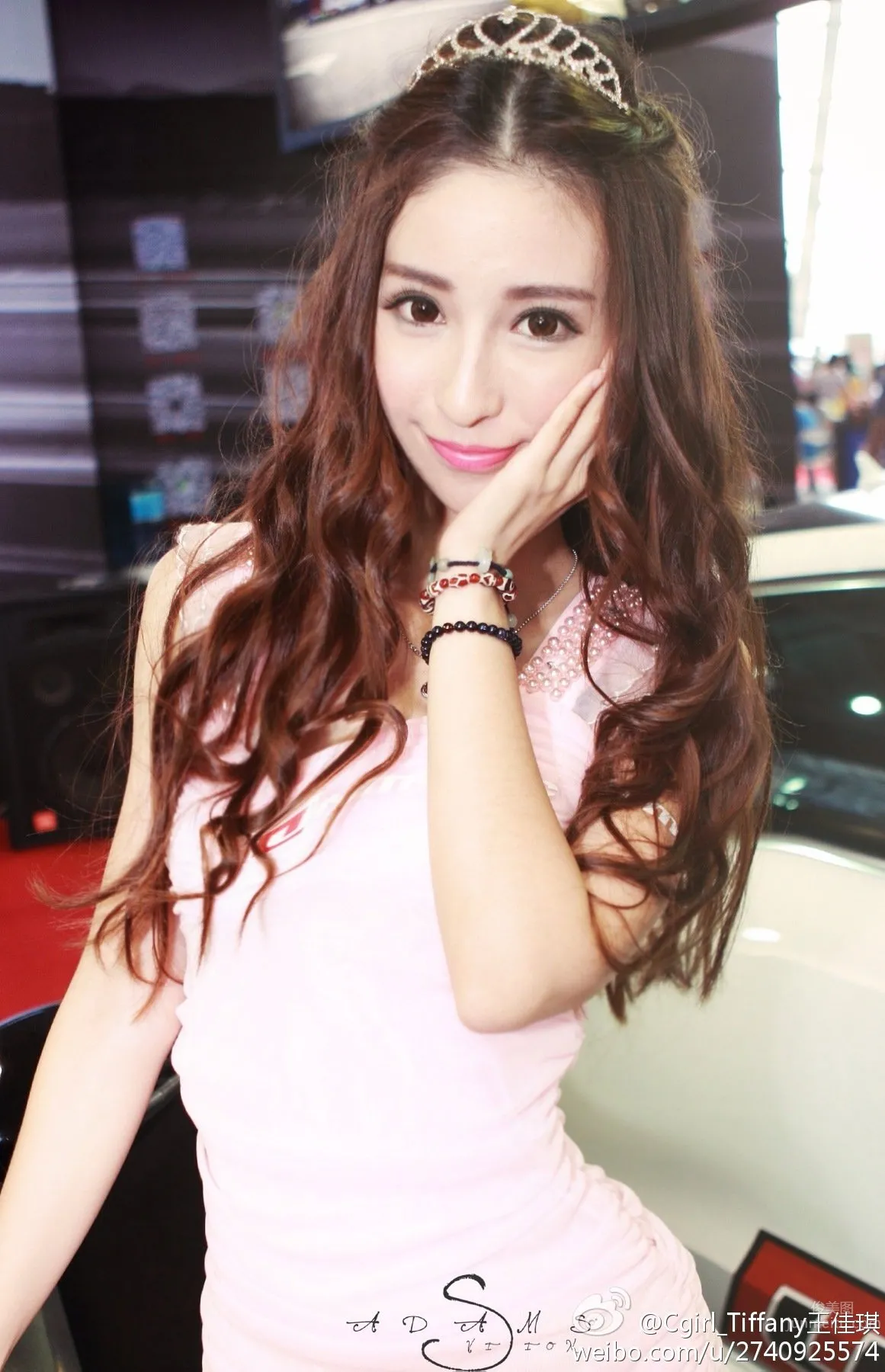 Wang Jiaqi Juicy - Century Tiancheng Popular ShowGirl photo 11