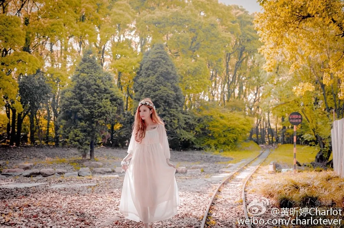 Huang Xinting Charlot, Weibo Private Shoot photo 3