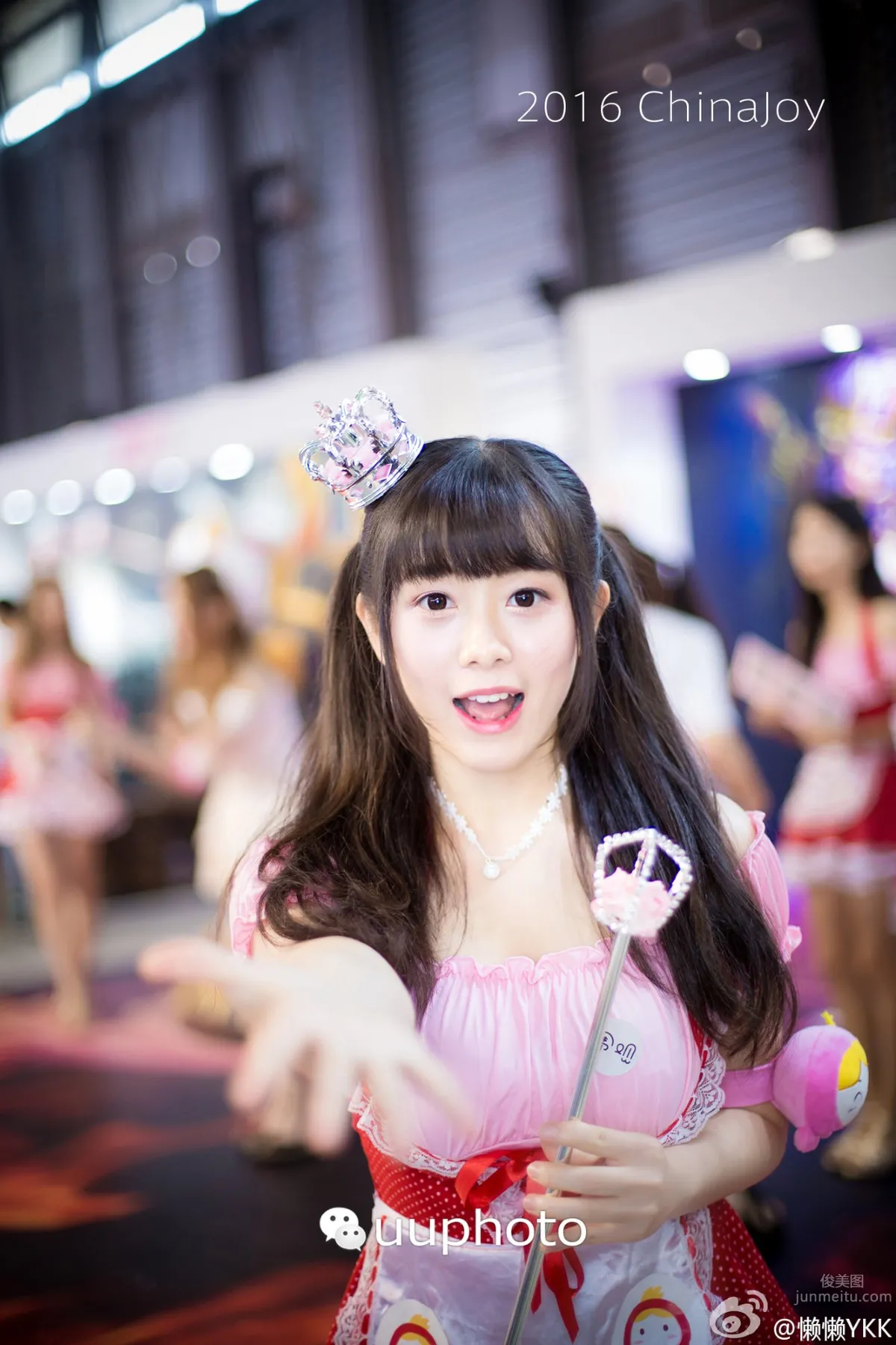 懶懶YKK- 2016ChinaJoy觸手TV展台主推SG 8