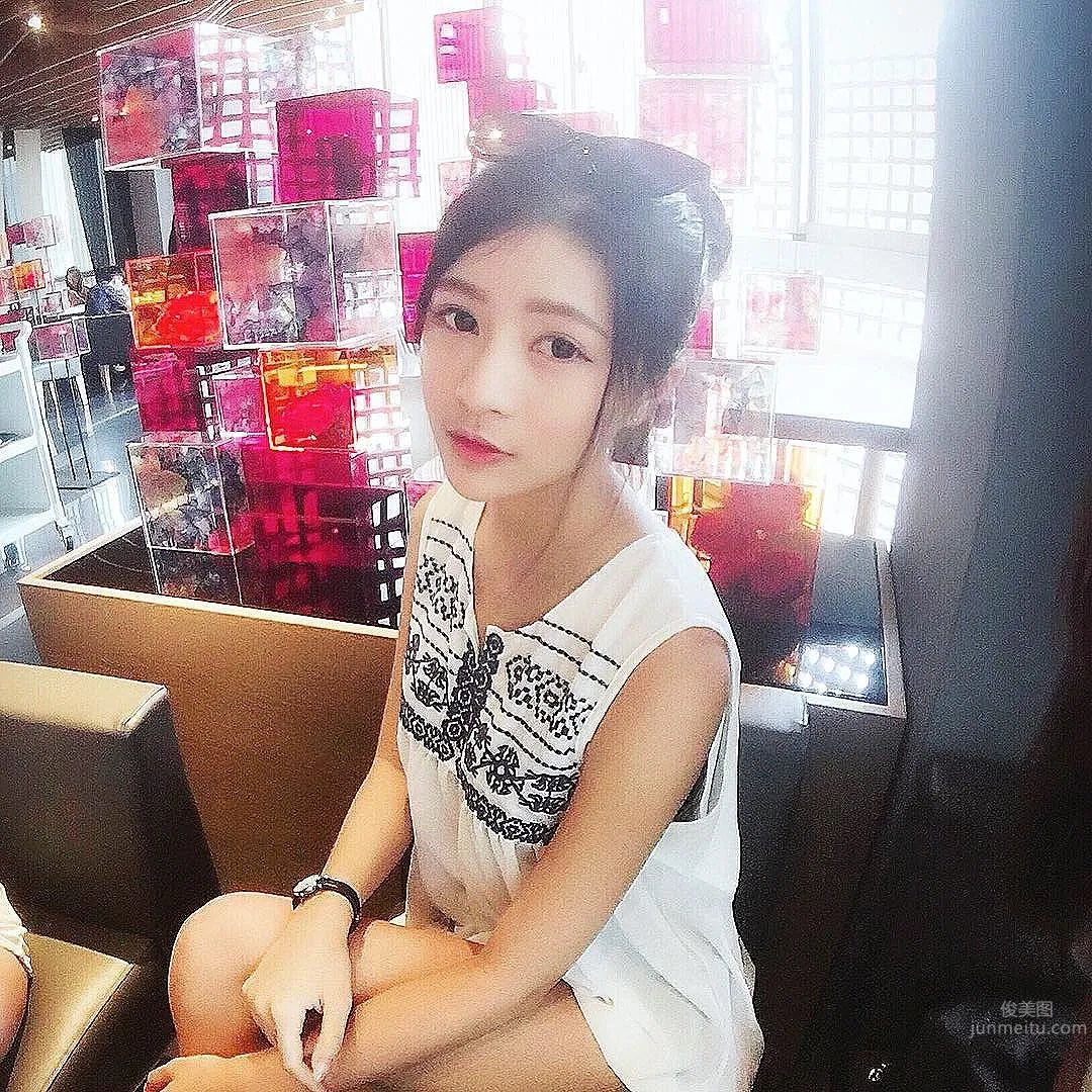 Momo Maomao, Sweet and Elegant Counter Girl Private Beautiful Photos photo 5