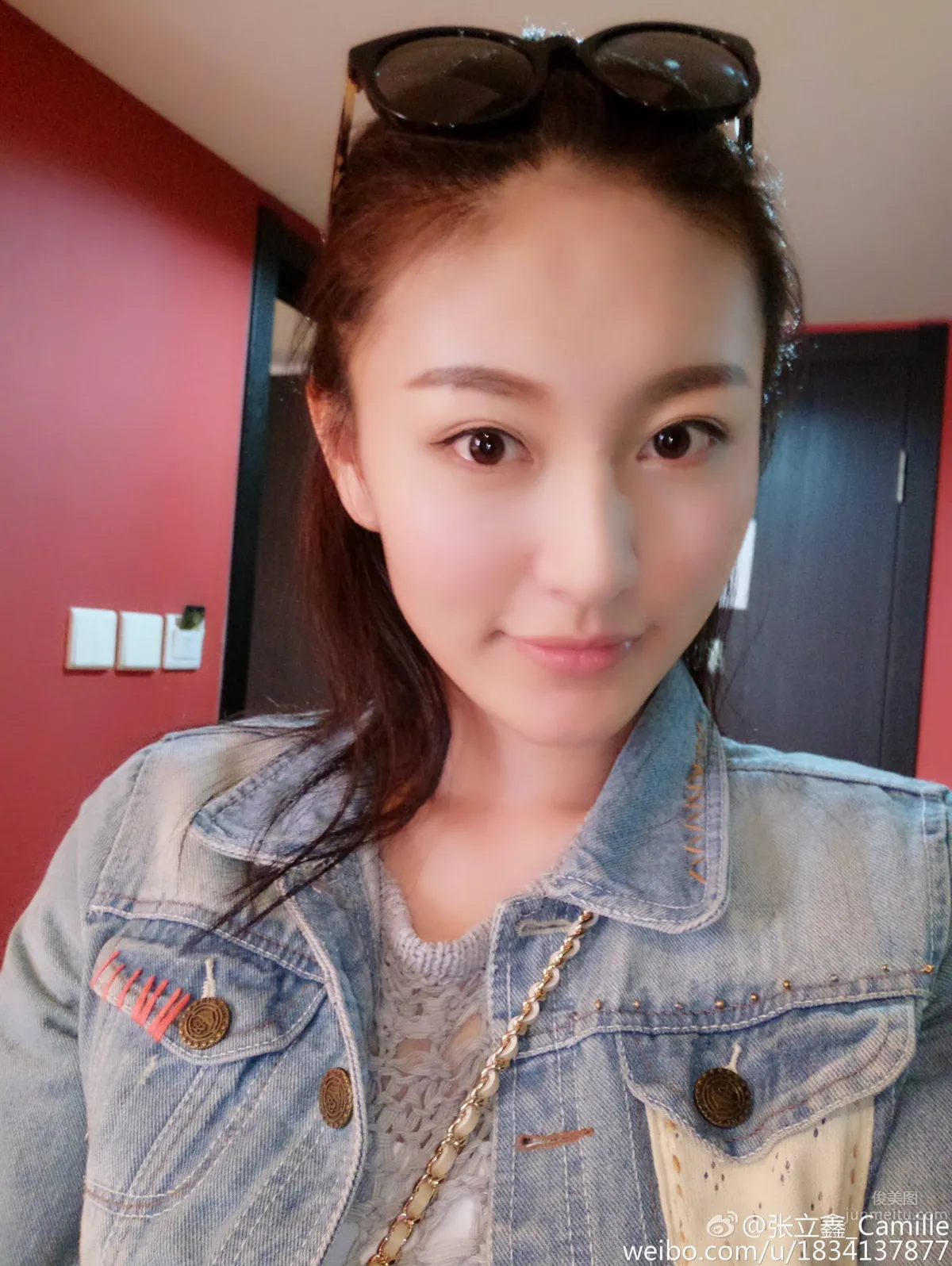 Zhang Lixin Camille - Beautiful Car Model Pretty Pictures Show photo 3