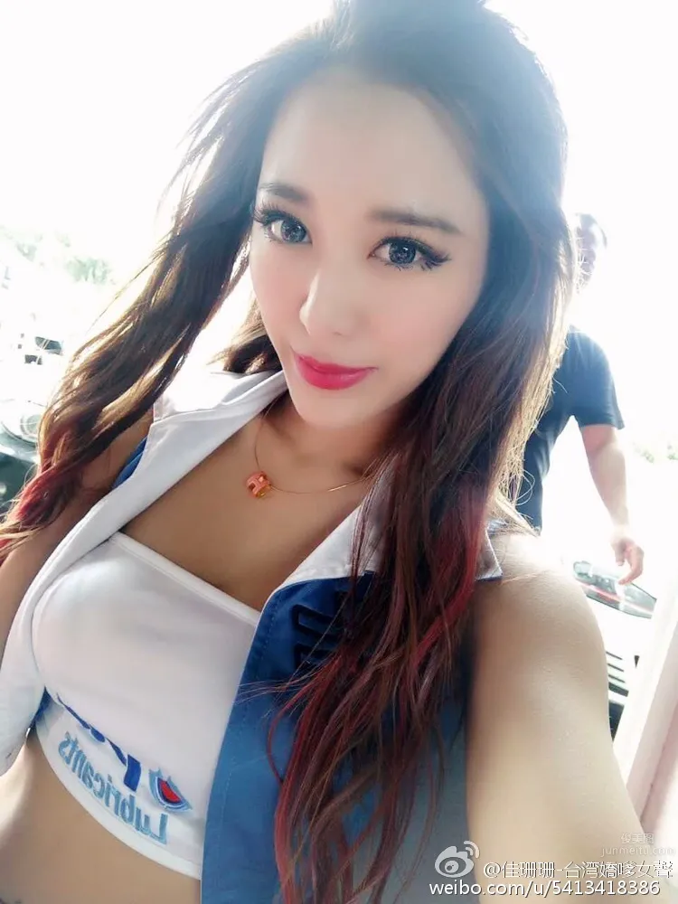 傲嬌甜心(佳珊珊)- 水汪汪的大眼正妹車模 3