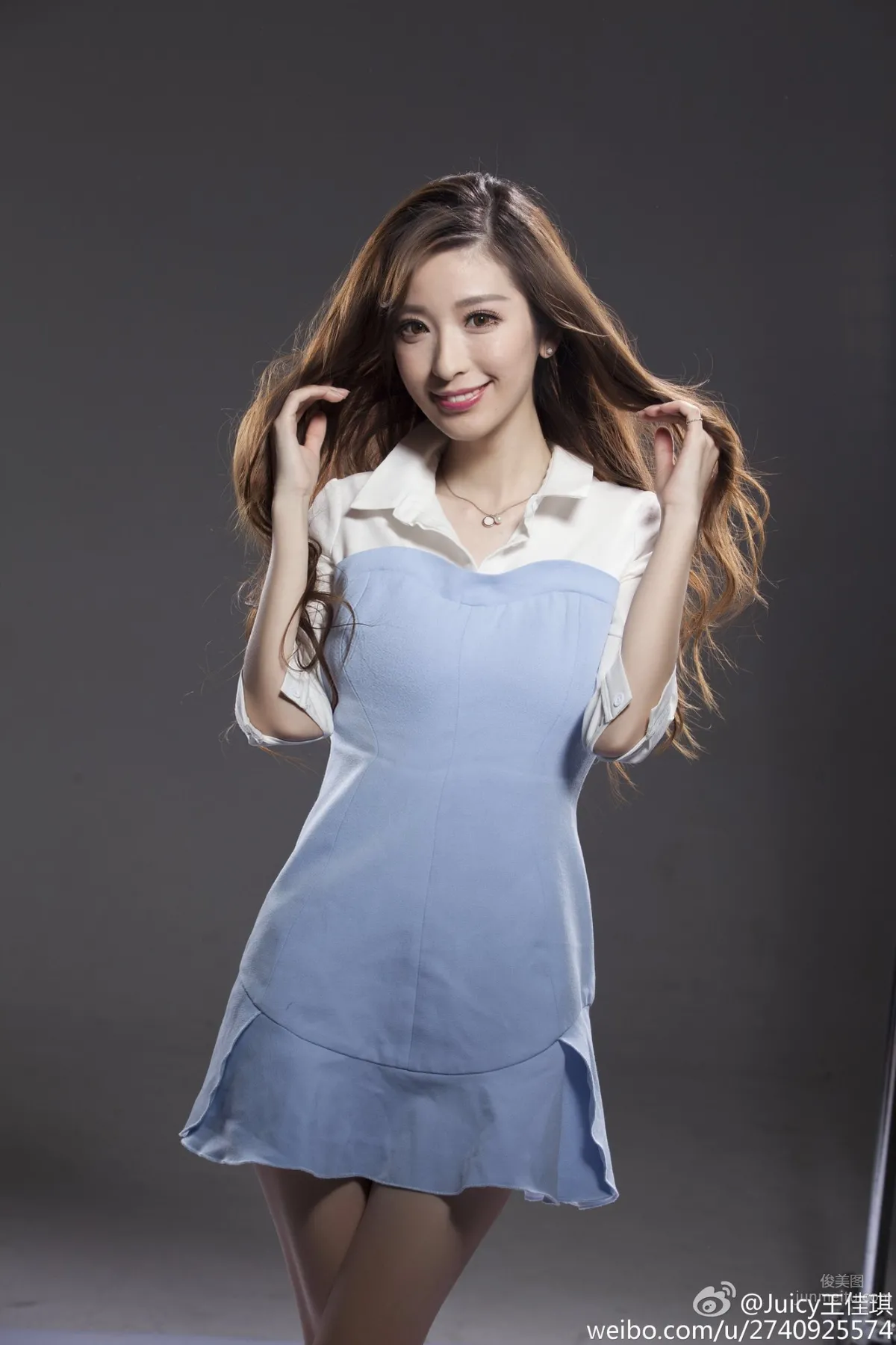 Wang Jiaqi Juicy - Century Tiancheng Popular ShowGirl photo 4