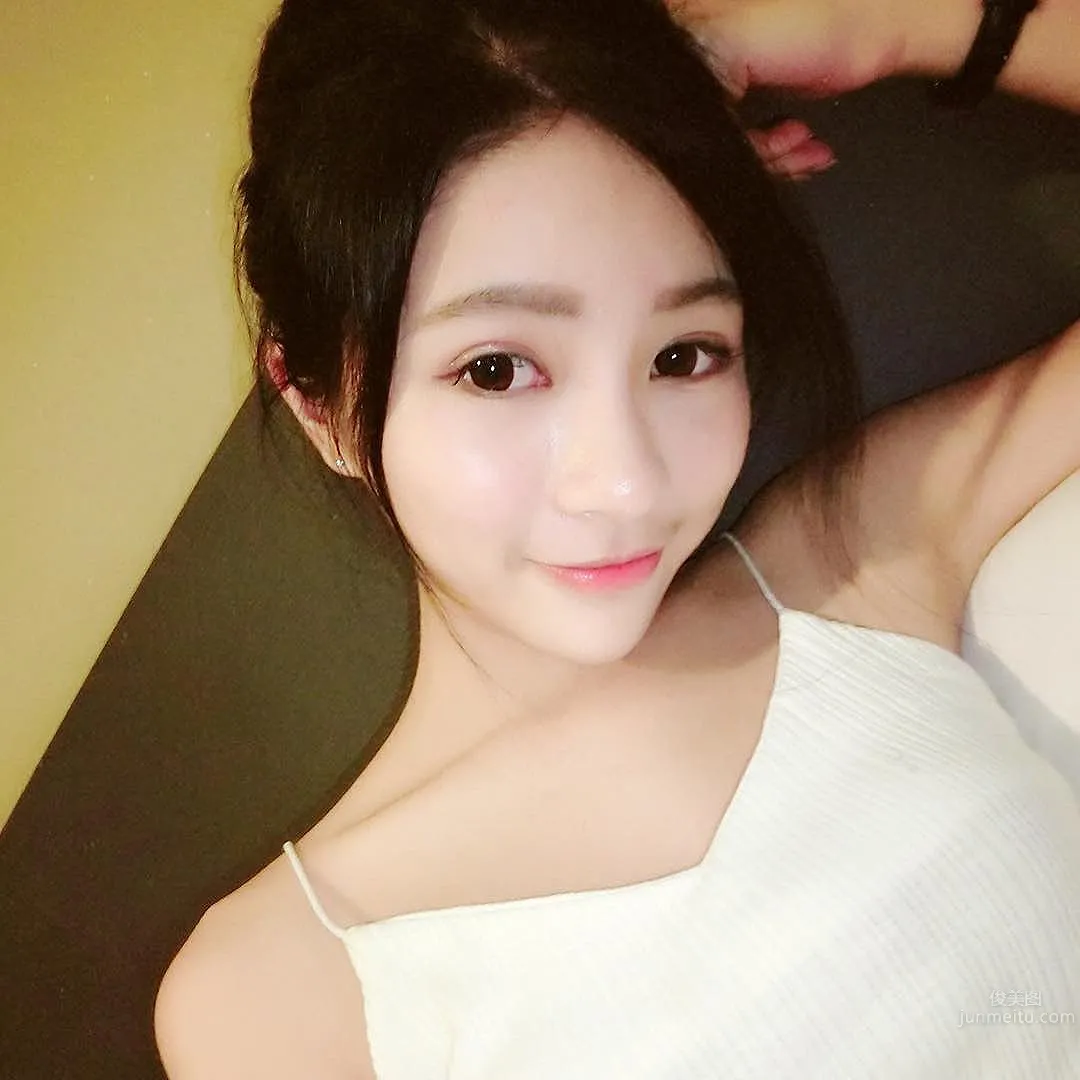 Momo Maomao, Sweet and Elegant Counter Girl Private Beautiful Photos photo 29