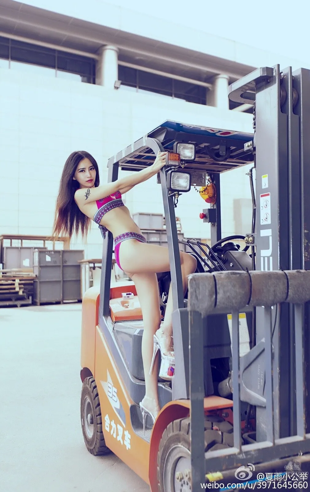 Xia Guanyun - Showgirl Beauty from Taiwan photo 37
