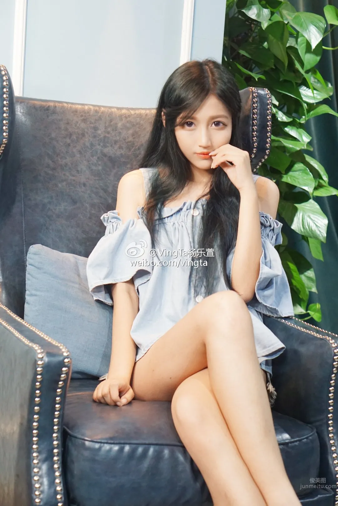 Yang Lexuan VingTa - Pinke Media Signed Showgirl photo 7
