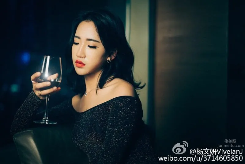 楊小妍 ViveianJ- 2016ChinaJoy西山居展台SG 13