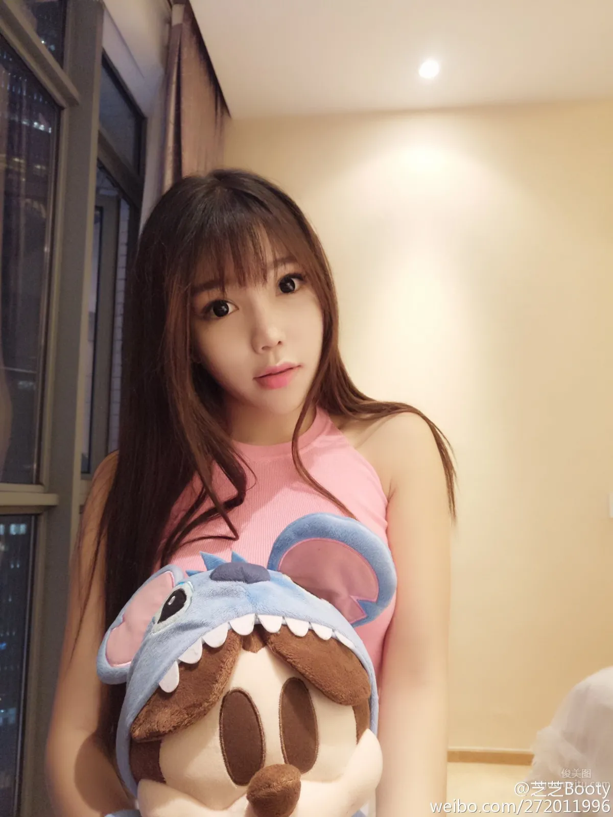 Zhizhi Booty - Playful Female Streamer Private Shoot photo 15