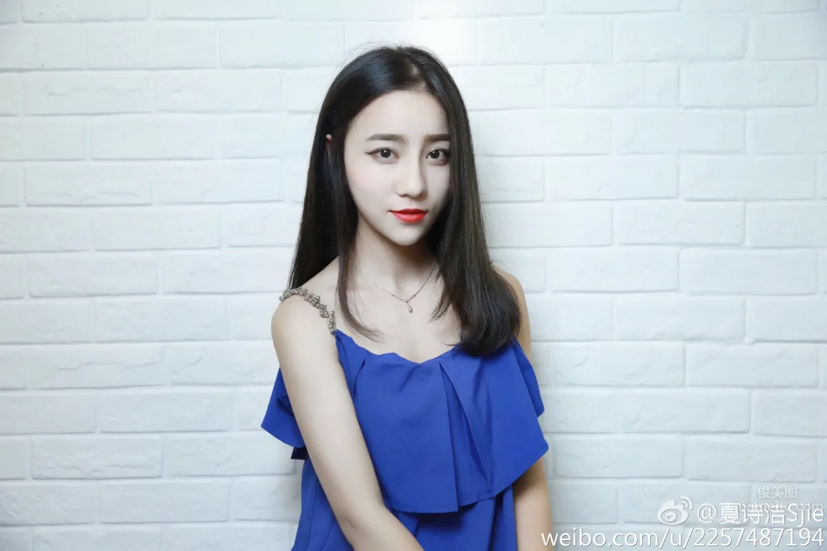 Xia Shijie Sijie - CJ2016 NetDragon Game Booth SG. photo 9