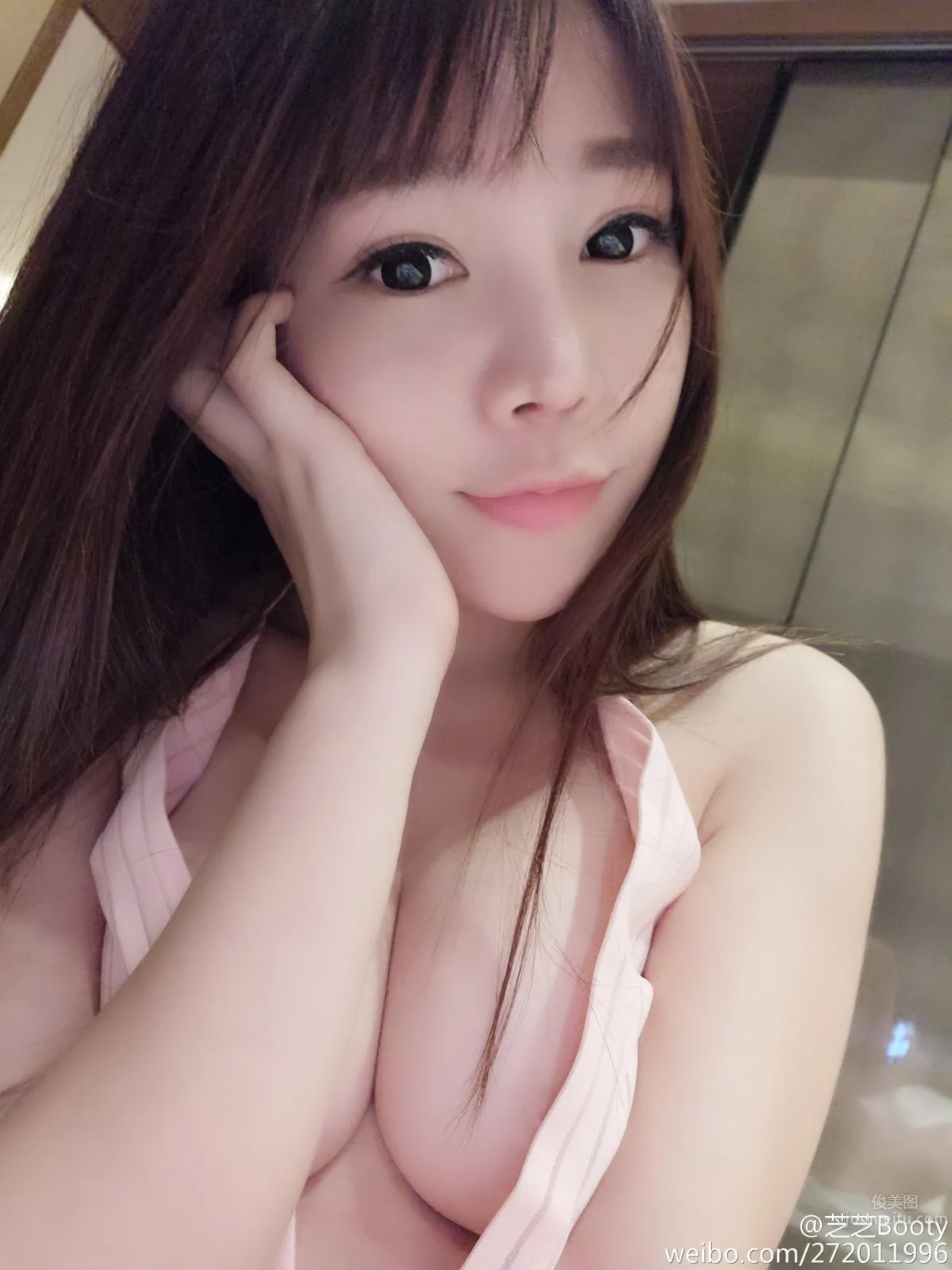 Zhizhi Booty - Playful Female Streamer Private Shoot photo 7