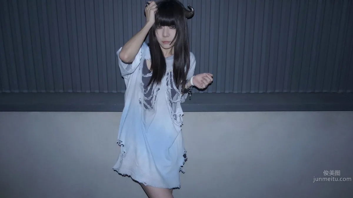 真缟花栗鼠- 骨感美人私房寫真 1