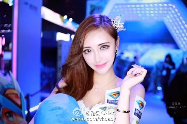 路易SAMA- 2016ChinaJoy微鲸展台SG_19