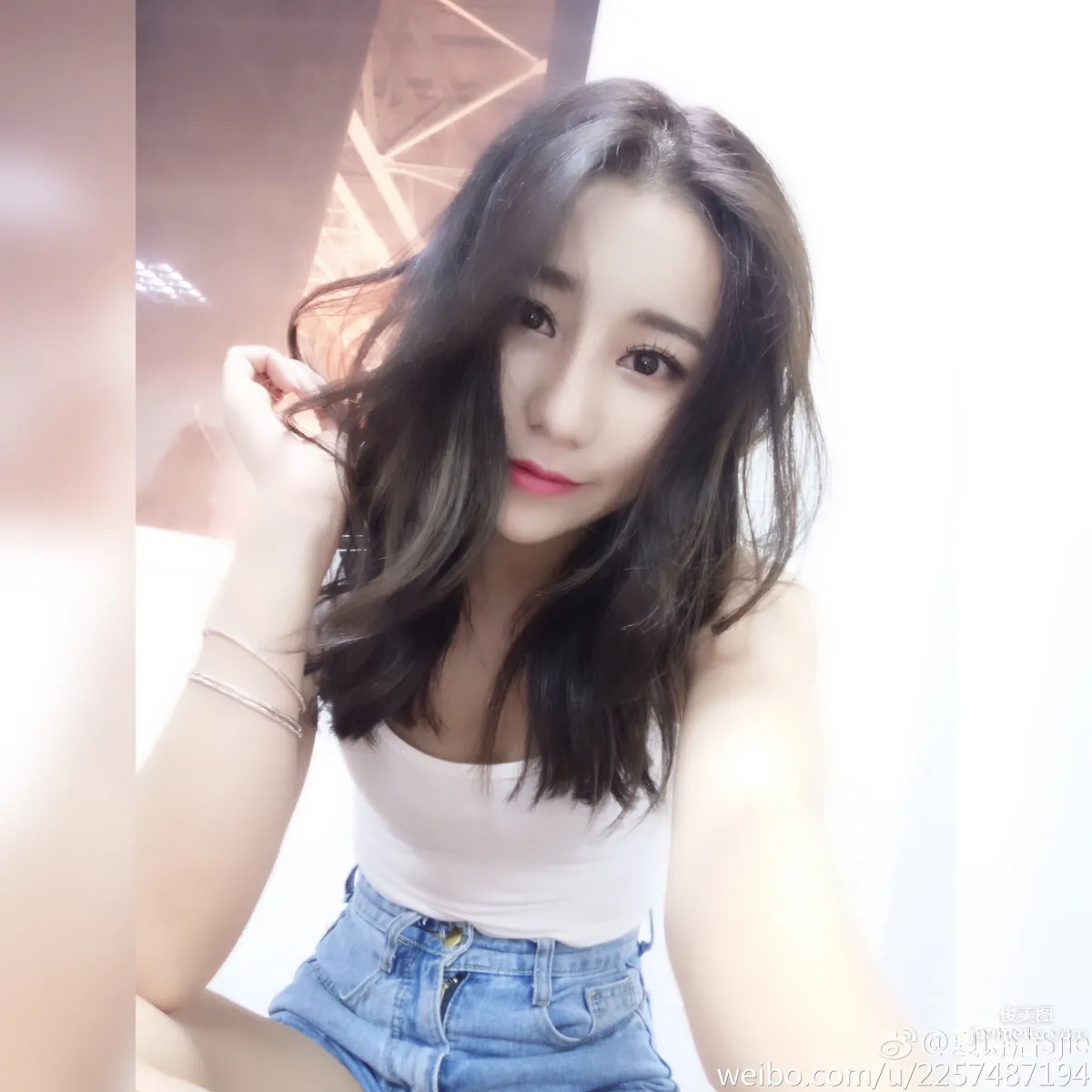 Xia Shijie Sijie - CJ2016 NetDragon Game Booth SG. photo 8