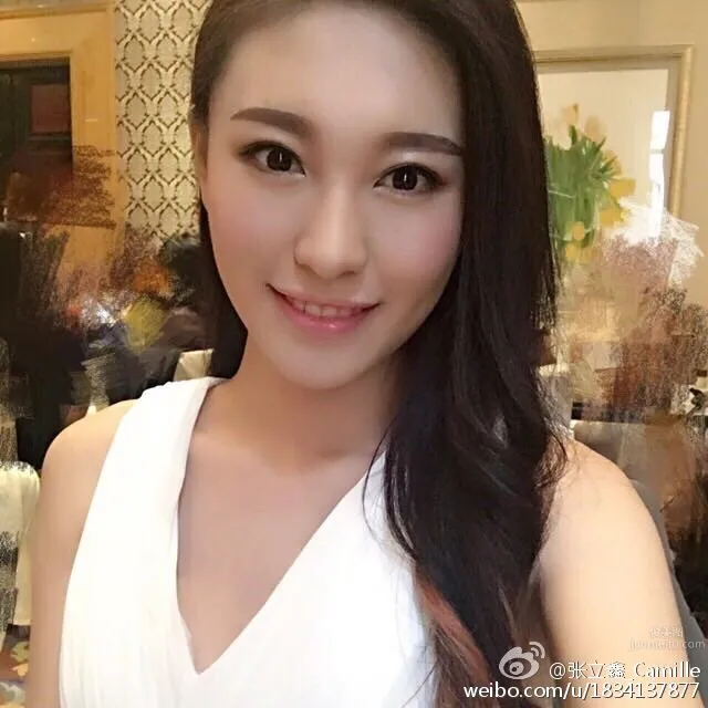 Zhang Lixin Camille - Beautiful Car Model Pretty Pictures Show photo 2