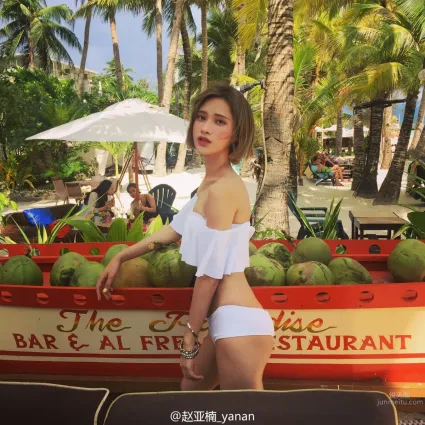 趙亞楠- 貧乳萌娘微博私房照