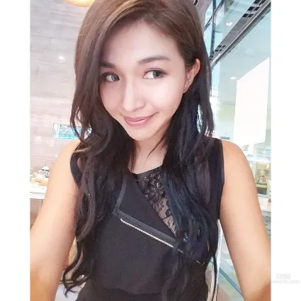 陳偉琪Vicky- IG美豔私房照