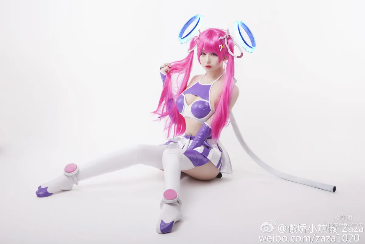 Zaza(傲嬌小辣椒)- 最受歡迎的蝸牛showgirl 17