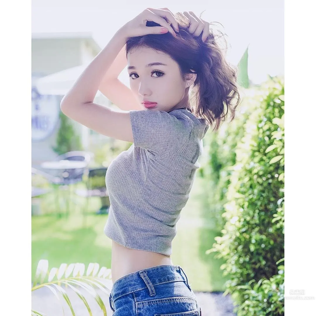 Namkhing Kanyapak - A Little Nurse with Great Looks and Figure photo 2