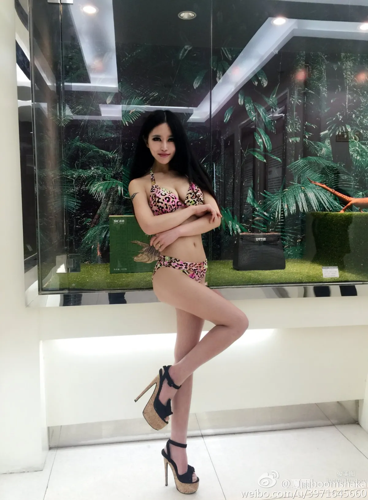 Xia Guanyun - Showgirl Beauty from Taiwan photo 26