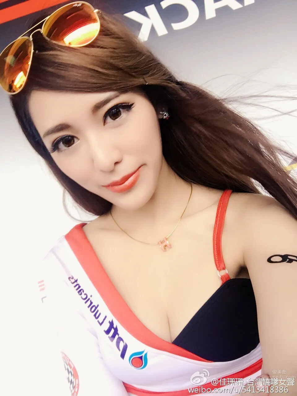 傲嬌甜心(佳珊珊)- 水汪汪的大眼正妹車模 14