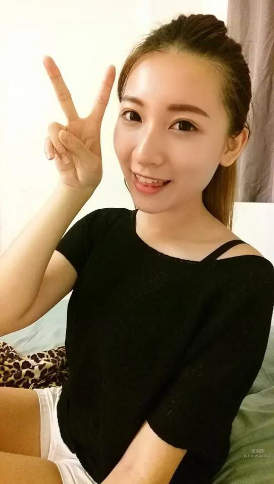 Tung彤(林俞彤)- 日系大眼美女 9