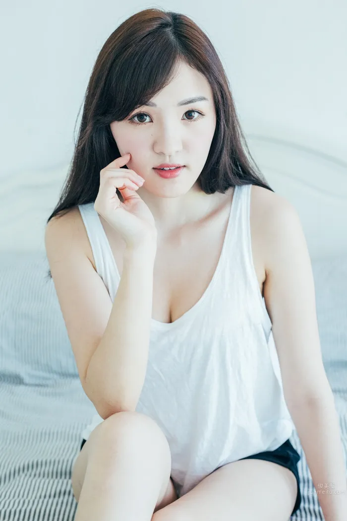 He Luoyi: Ashley photo 17