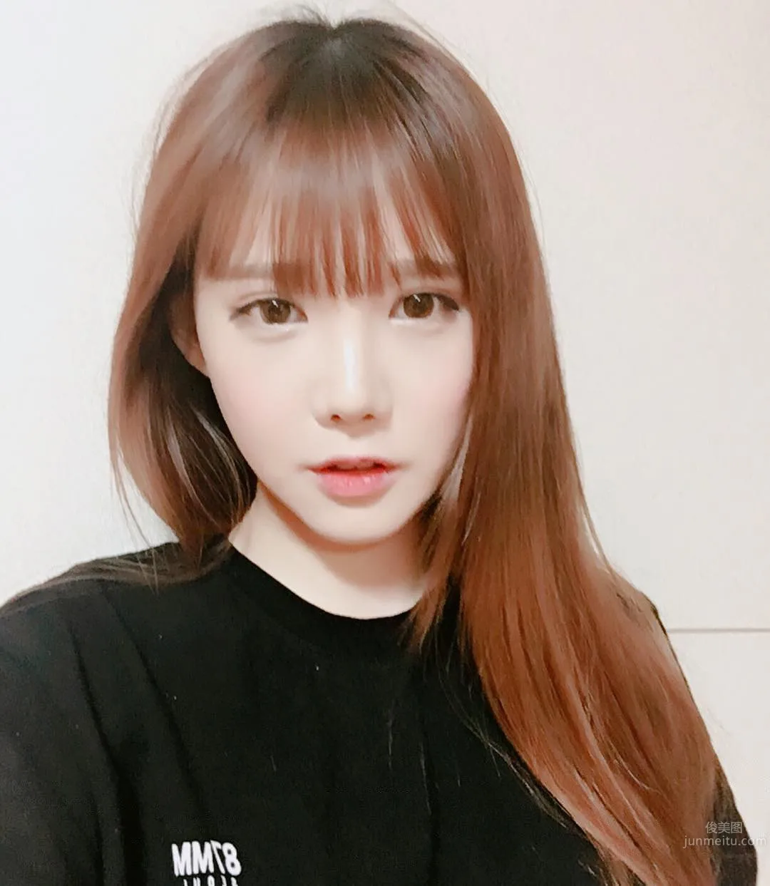 BJ Sojin- 好正的白皙南韓視訊主播 18