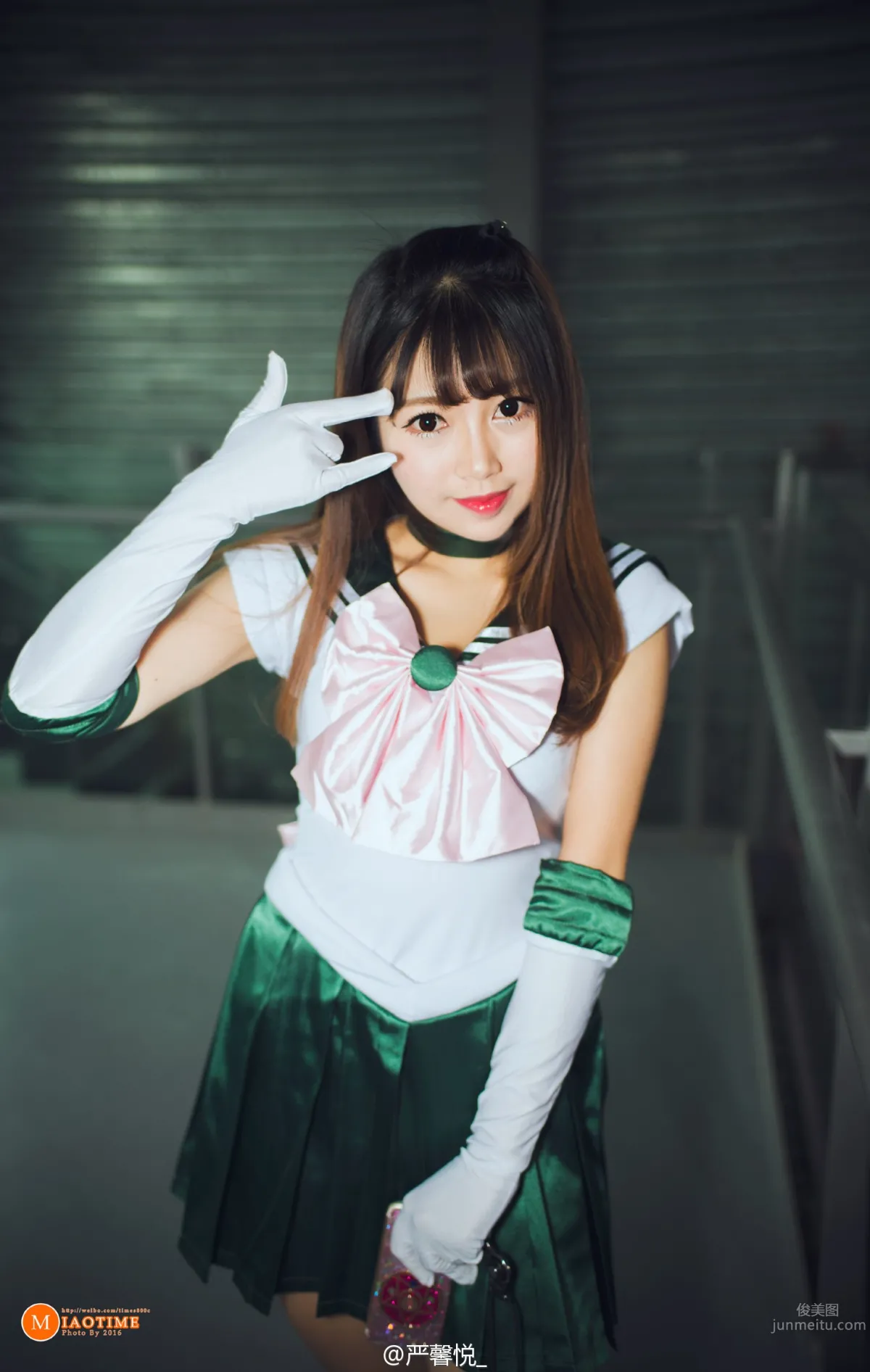 Yan Xinyue, 2016 ChinaJoy 360 Booth SG photo 4